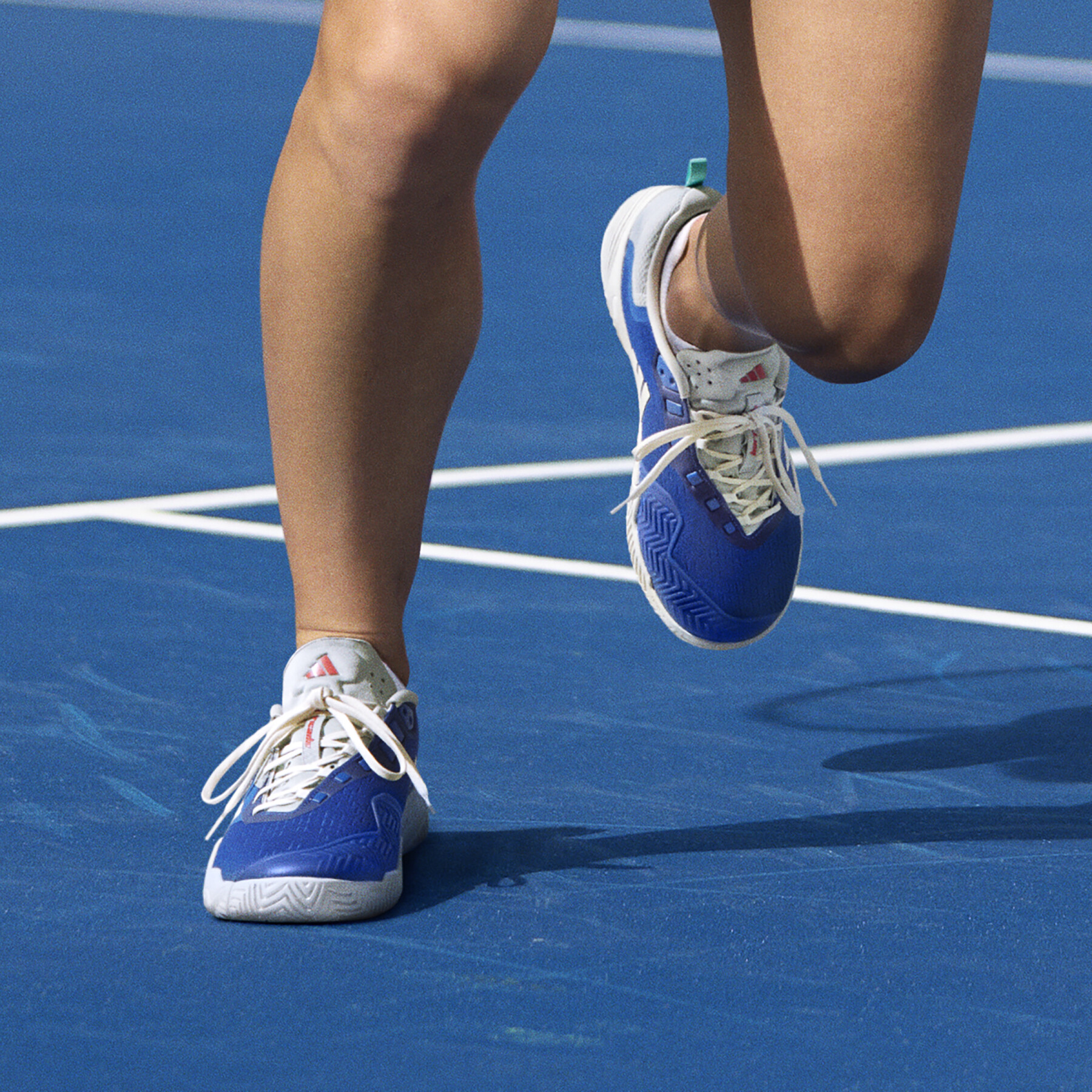 Scarpe da tennis da donna adidas Avacourt